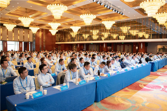 新起点、新征程、乘风破浪、砥砺前行——星空(中国)管理层大会在南京隆重召开-1.jpg